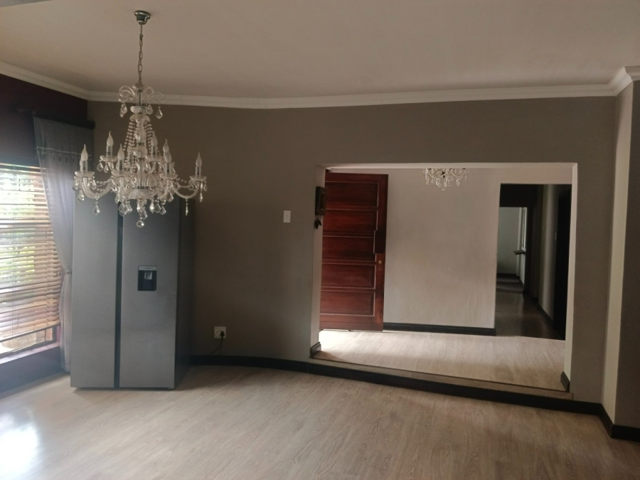 To Let 4 Bedroom Property for Rent in Riebeeckstad Free State